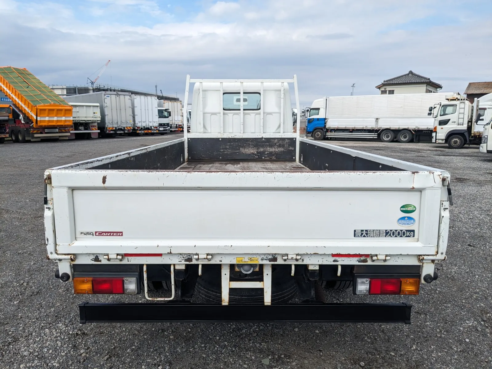 vehicle_image_20260709095714GqEA4z1G0M.webp