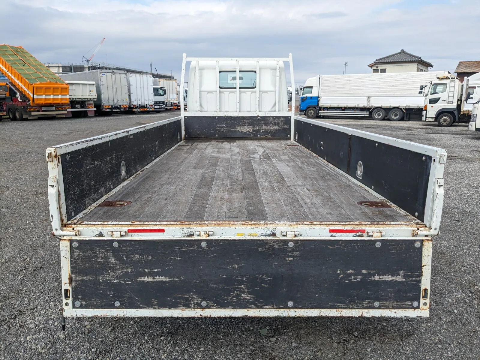 vehicle_image_20260709095716102ZL31J50.webp