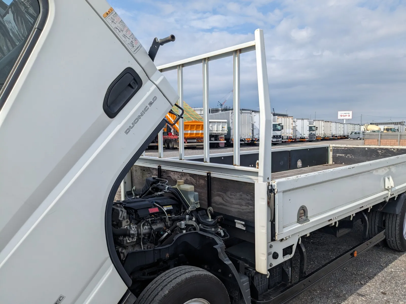 vehicle_image_20260709095728Q9JnF1Ga7X.webp