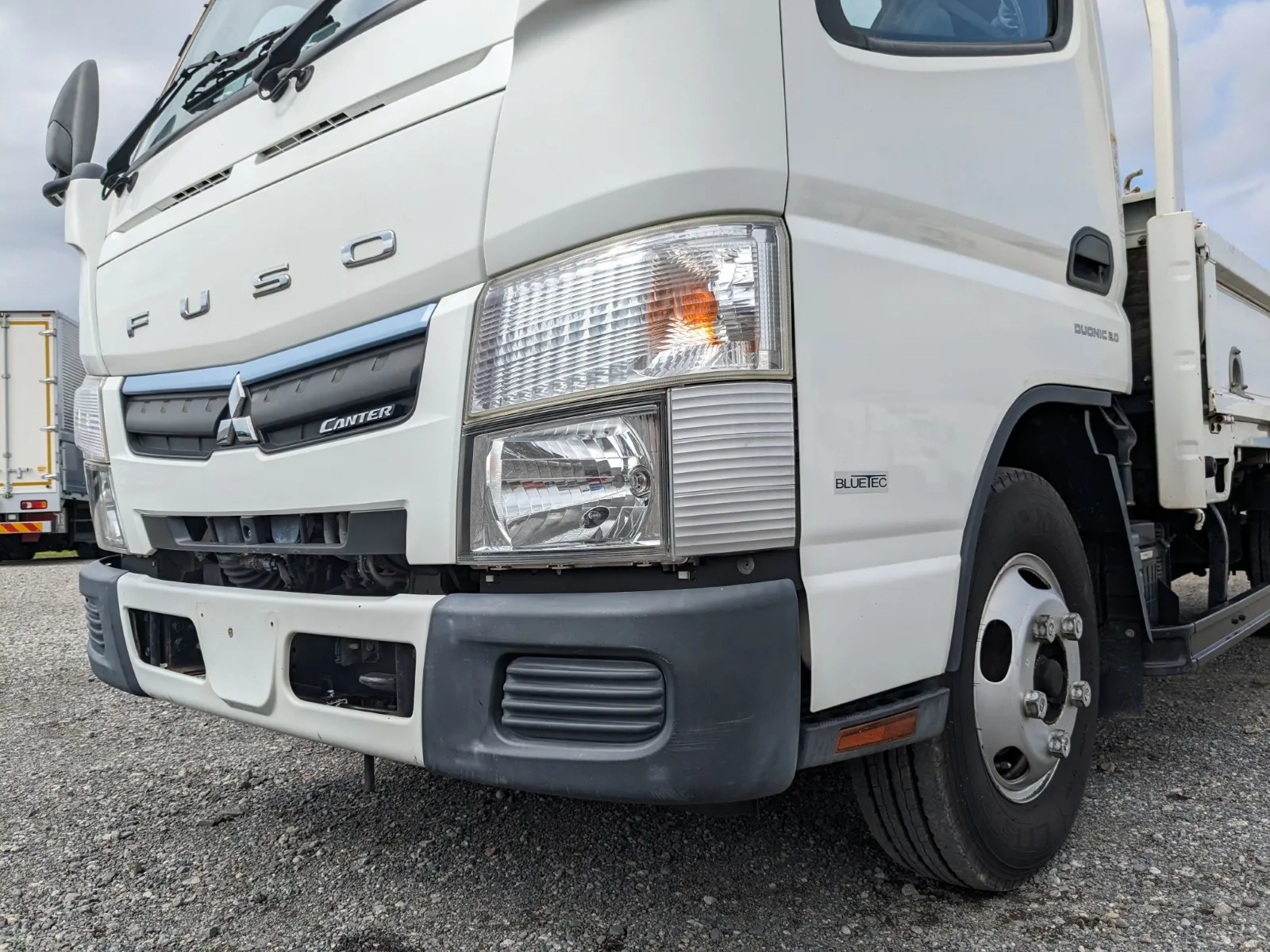 vehicle_image_20260709095730ZaX2dKmkPP.webp