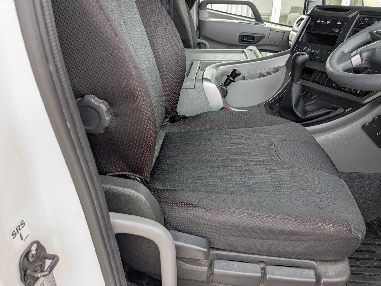 vehicle_image_202606150919546lUknATsRE.jpg