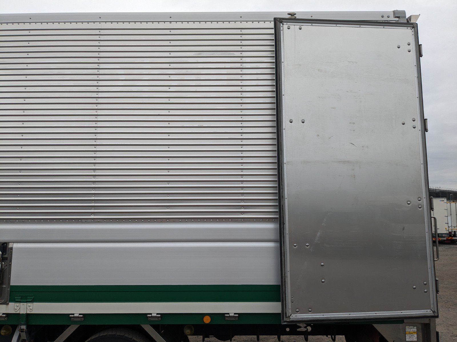 vehicle_image_20260529134425PxVkadlrwj.jpg