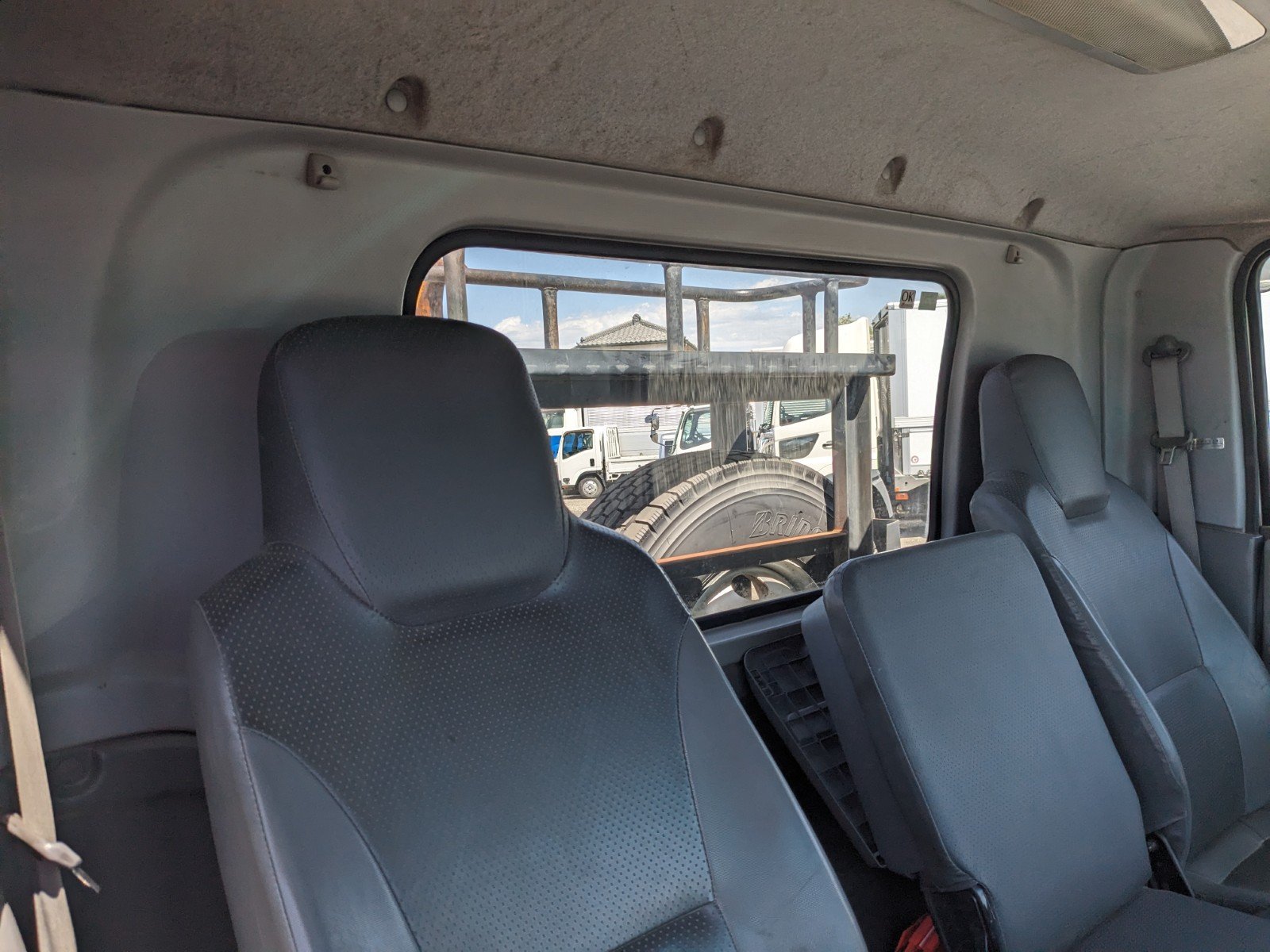 vehicle_image_20260606140609ehKSnzgwM4.jpg