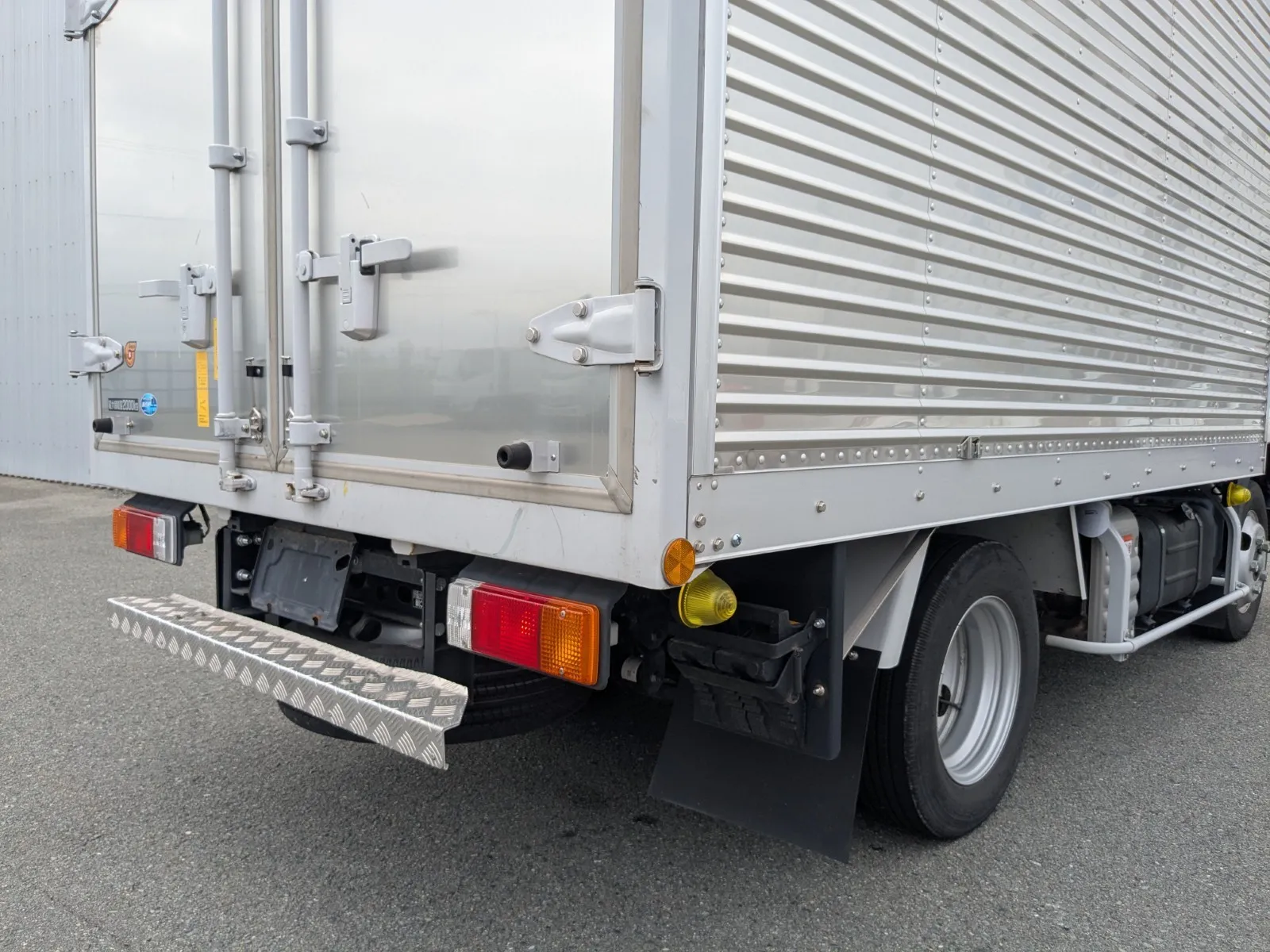 vehicle_image_20260716092022GbgUd2wrW3.webp