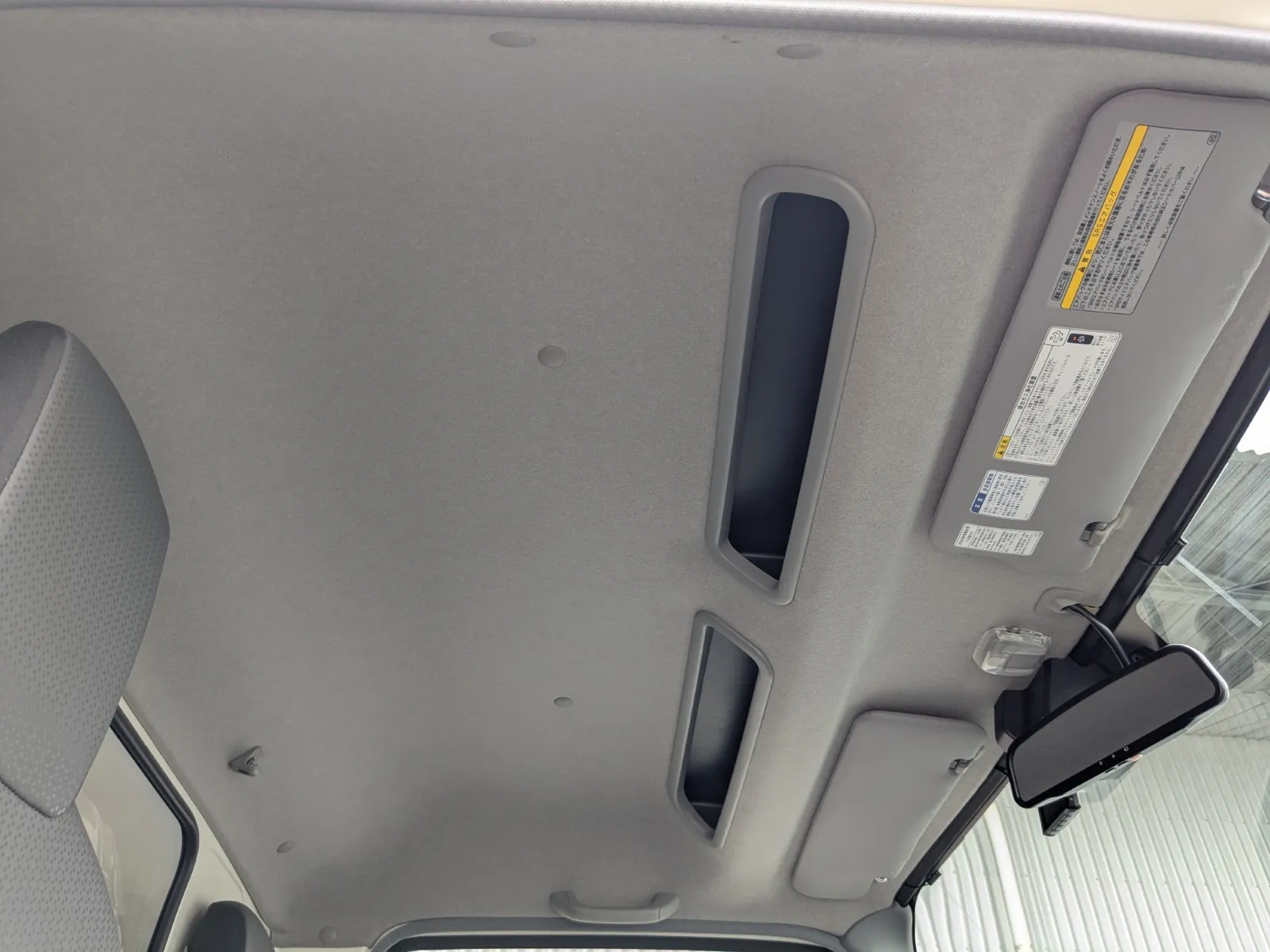 vehicle_image_20260716092031KfYI1DgLcF.webp