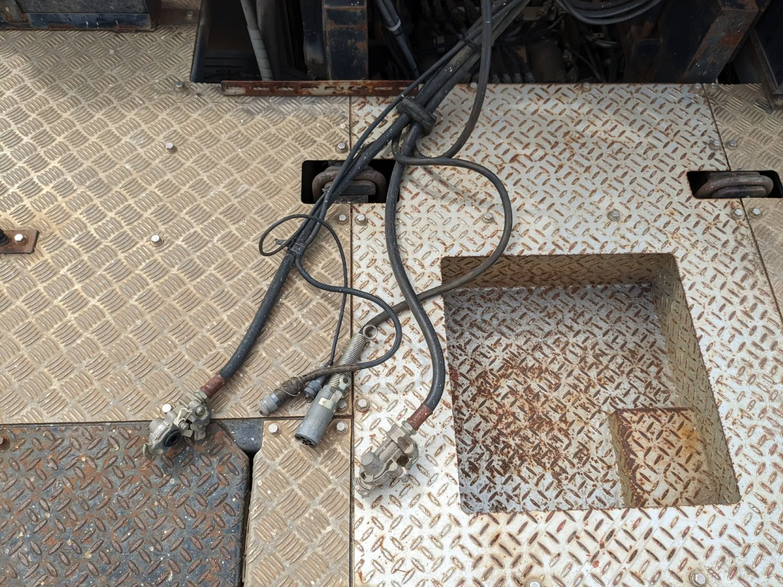 vehicle_image_20260704120218F0BdVNredk.webp