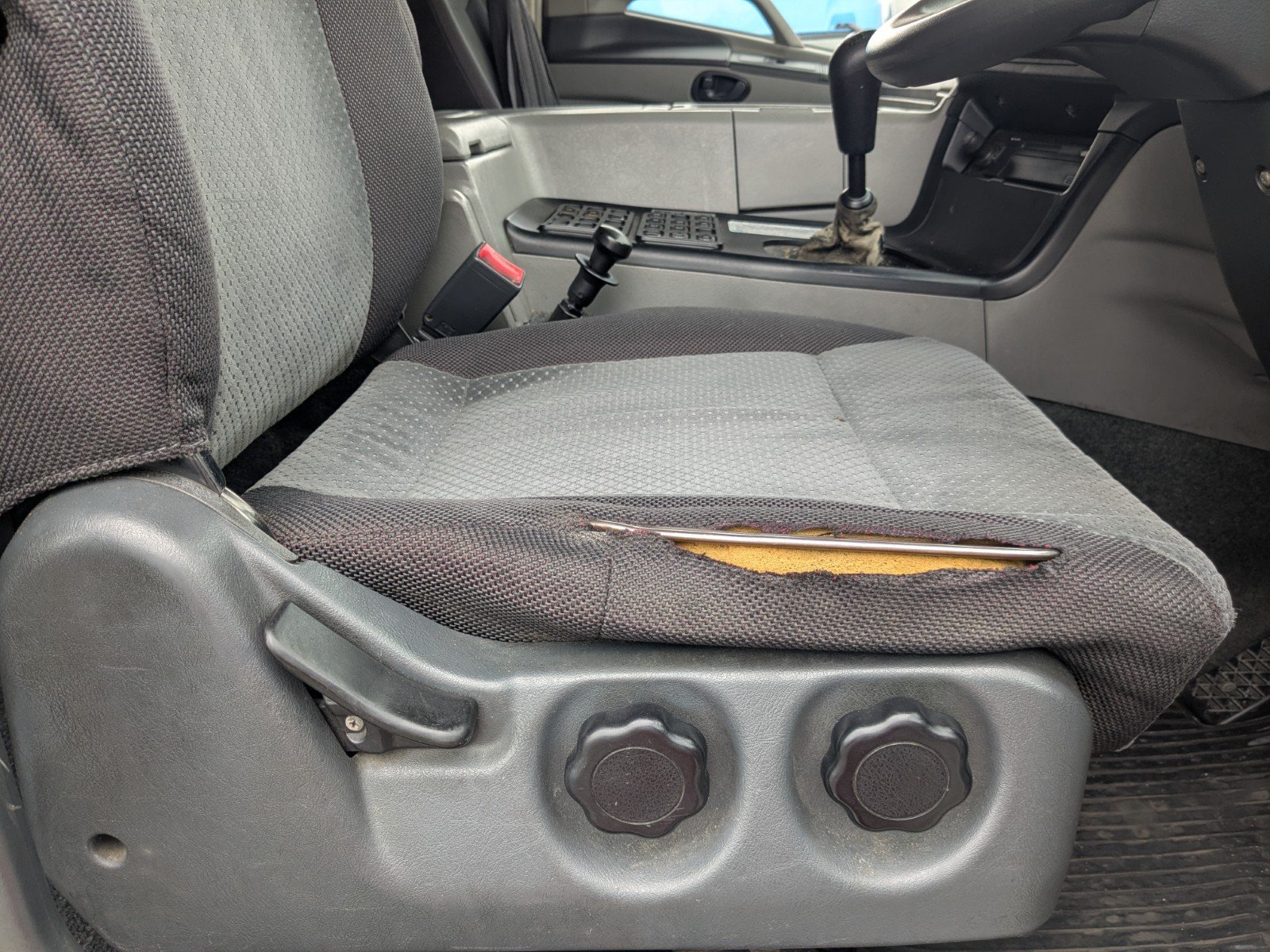 vehicle_image_20260603101413RxyYTjBtgh.jpg