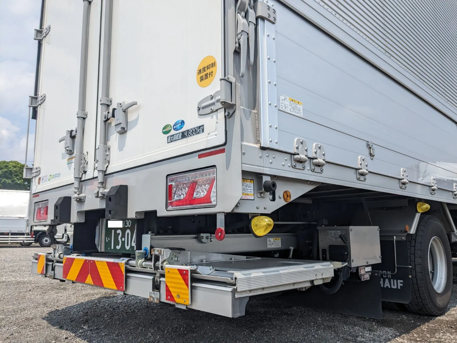 vehicle_image_202606161814203gcWDDyxW7.webp