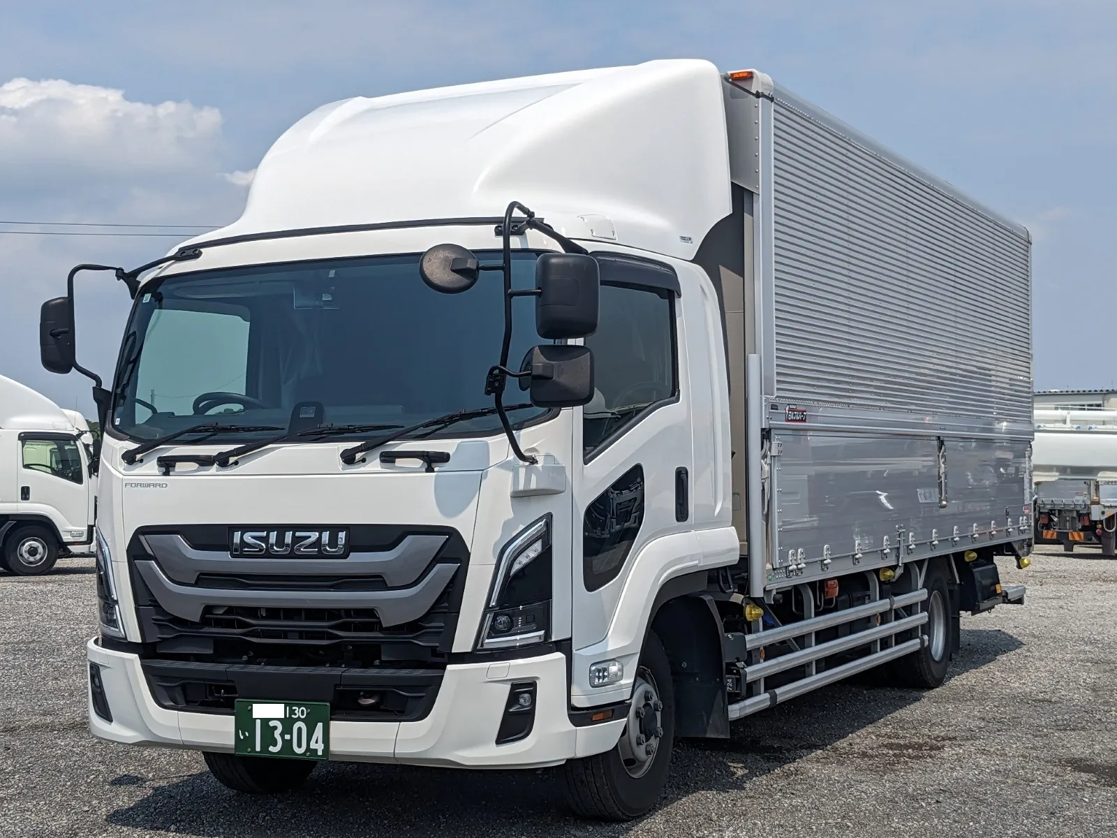 vehicle_image_202606161814204BpKdyUdSH.webp