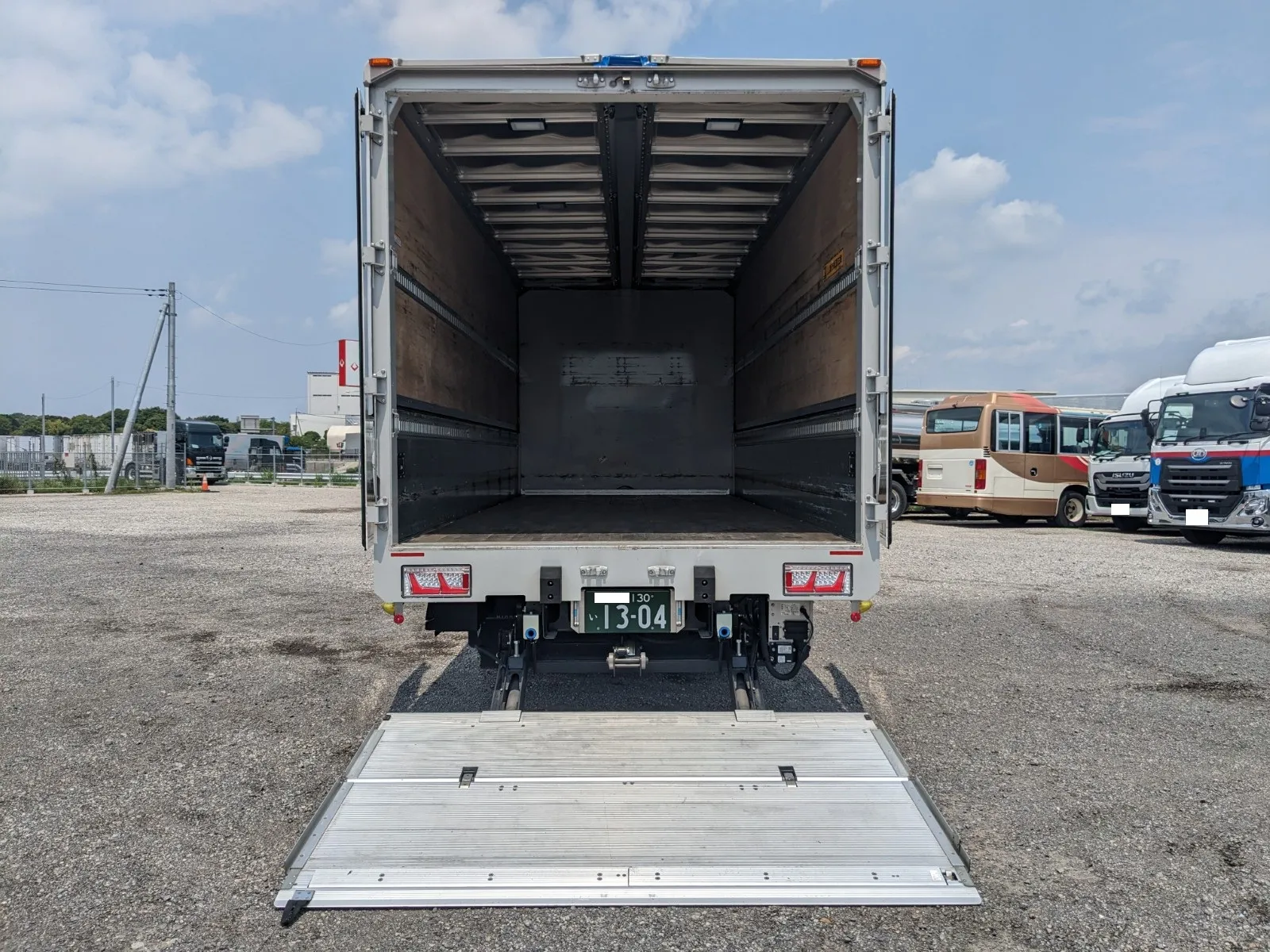 vehicle_image_20260616181420Fxrnj5nJdh.webp