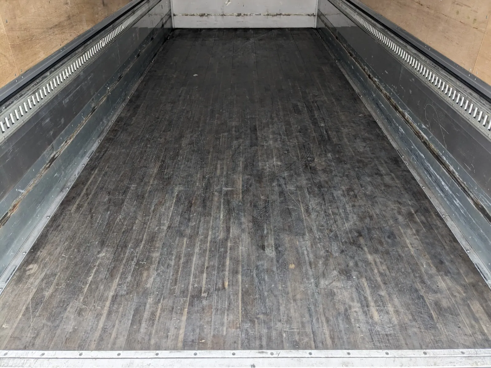 vehicle_image_20260616181420eDHY8xLgOv.webp