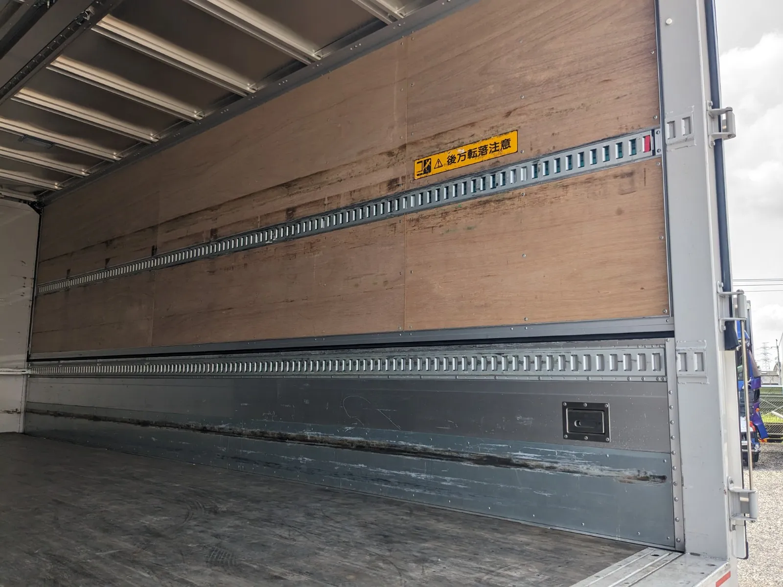 vehicle_image_20260616181420xZMDcch1LP.webp