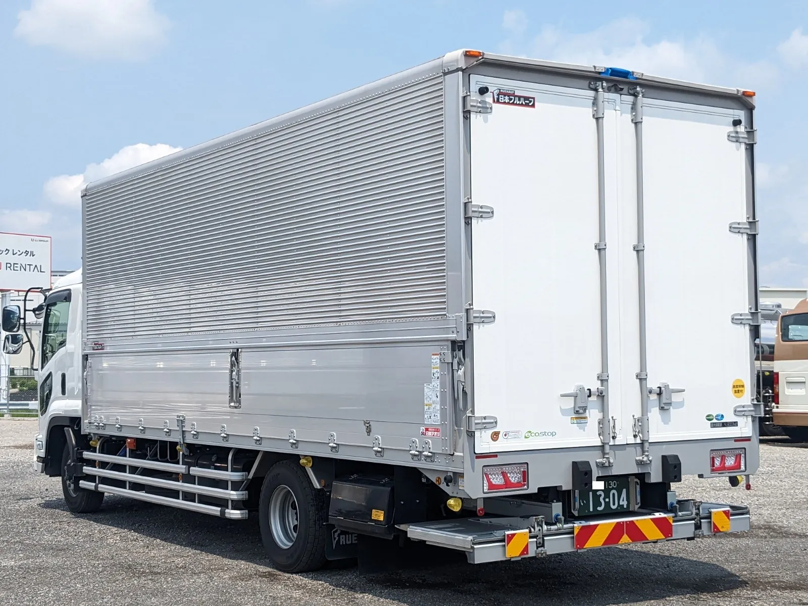 vehicle_image_20260616181420zHAGK7jxSK.webp
