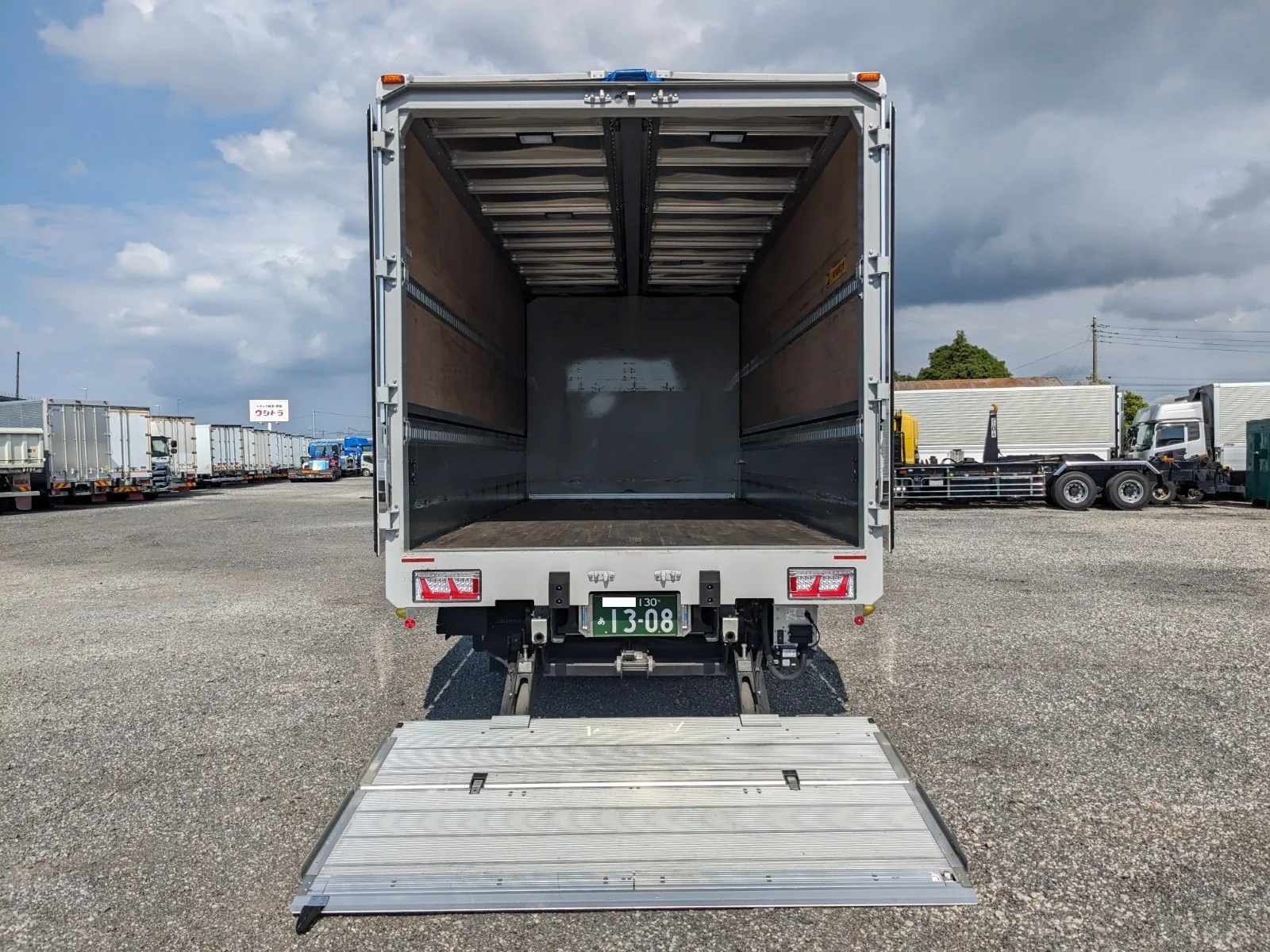vehicle_image_202606161833201hgtmb50Ie.webp