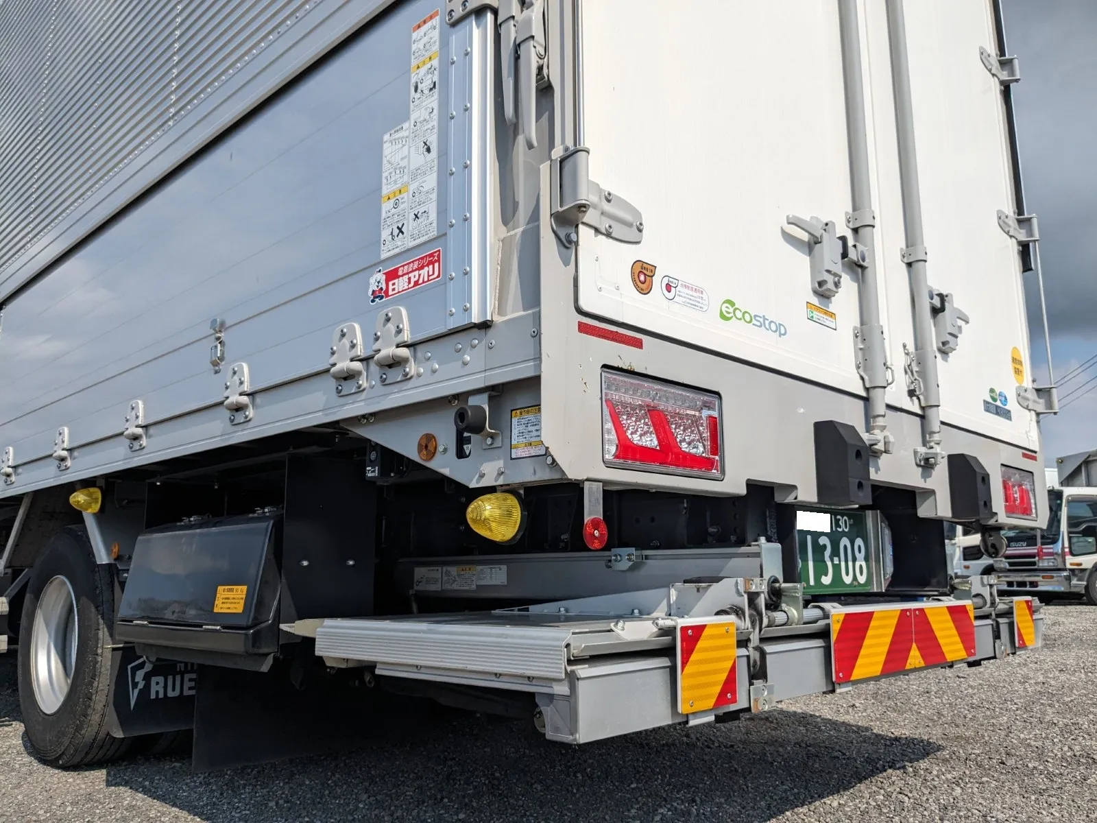 vehicle_image_202606161833204jdUZrQQx1.webp