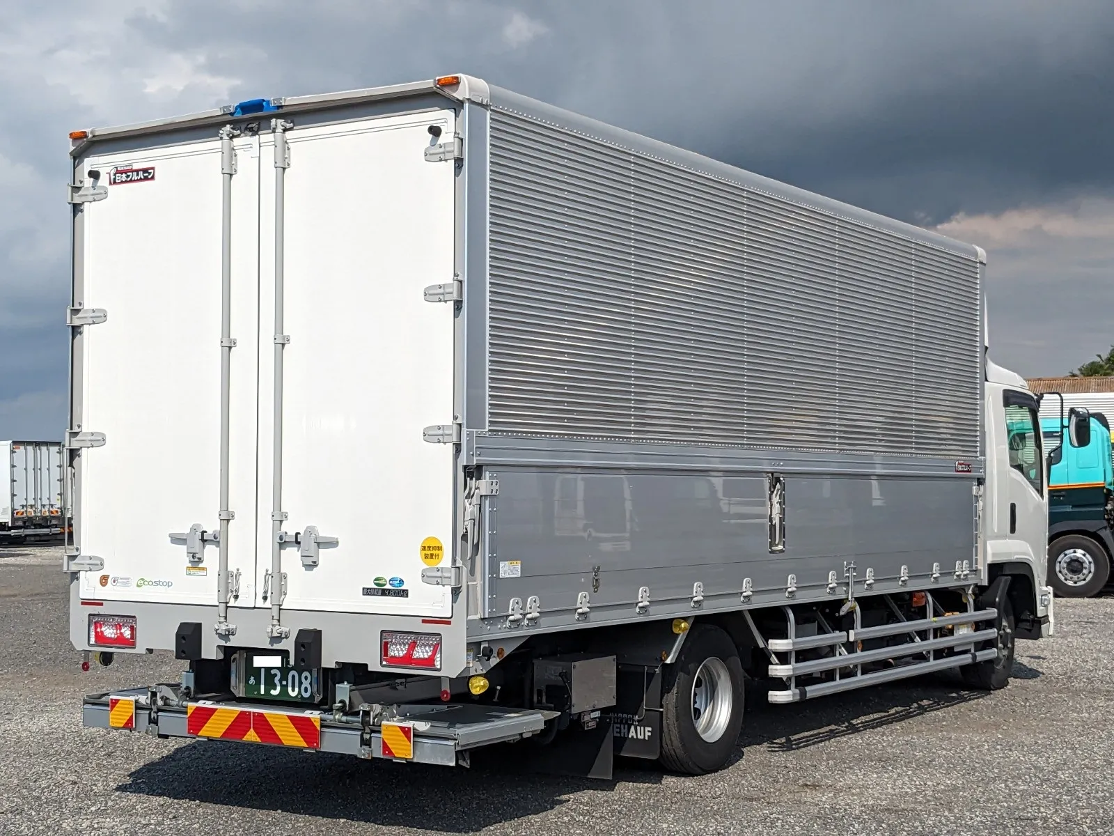 vehicle_image_20260616183320WH3QK6qGXh.webp