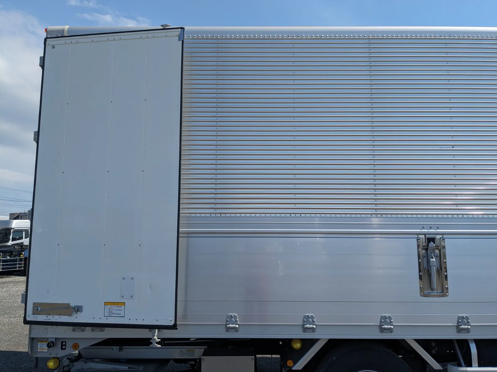 vehicle_image_20260616183320ZJvifNSIFo.webp