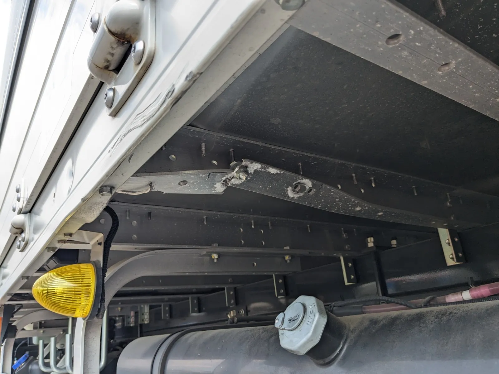 vehicle_image_20260616183320kgkQozCrZz.webp