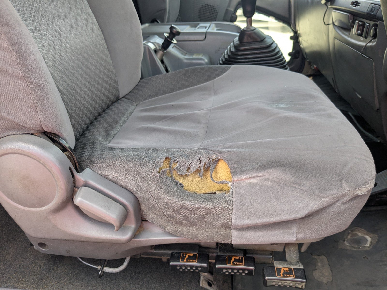 vehicle_image_20260615111823NAXCaznOM2.jpg