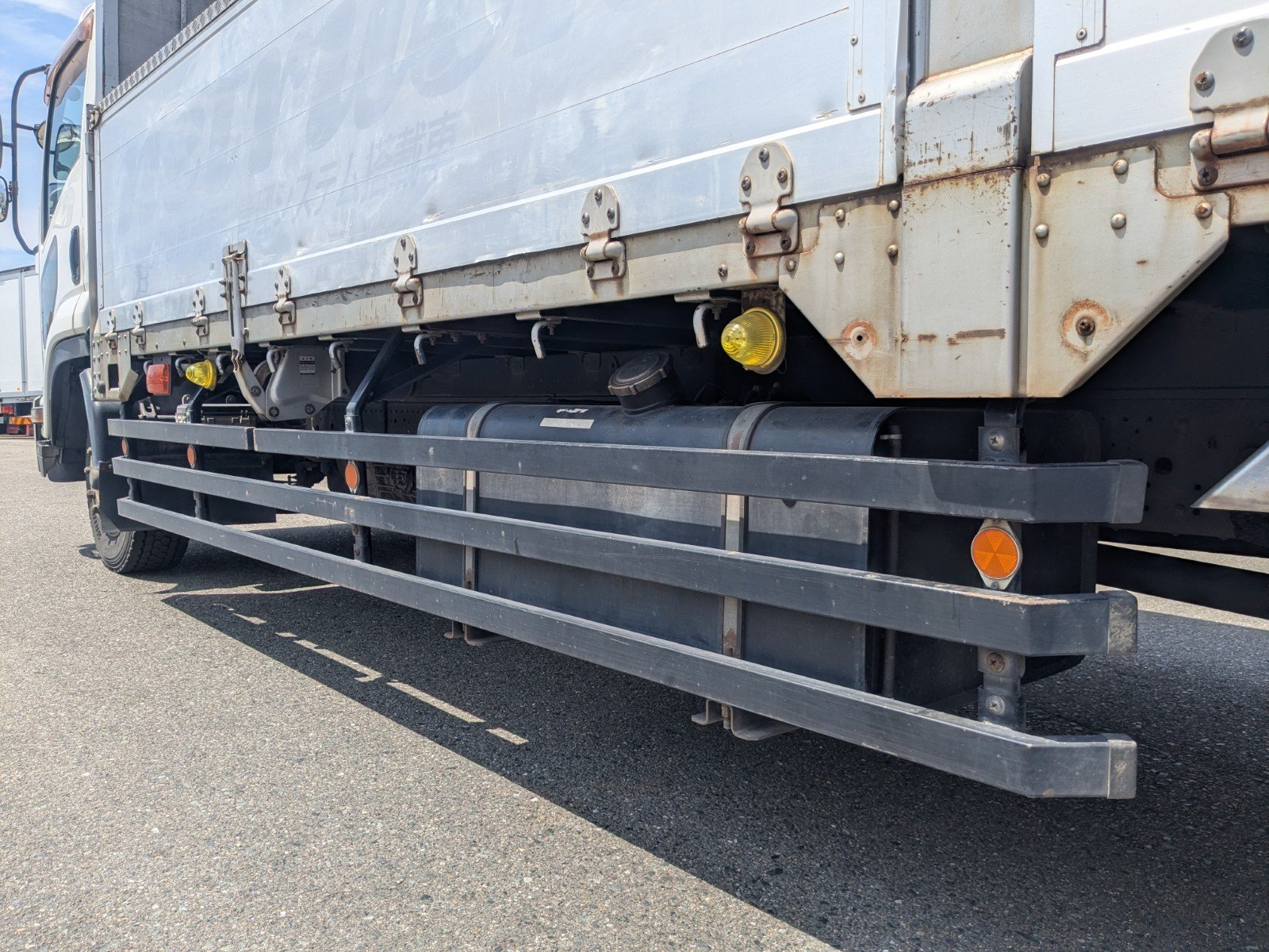 vehicle_image_20260615111823gxaGZLxhAs.jpg