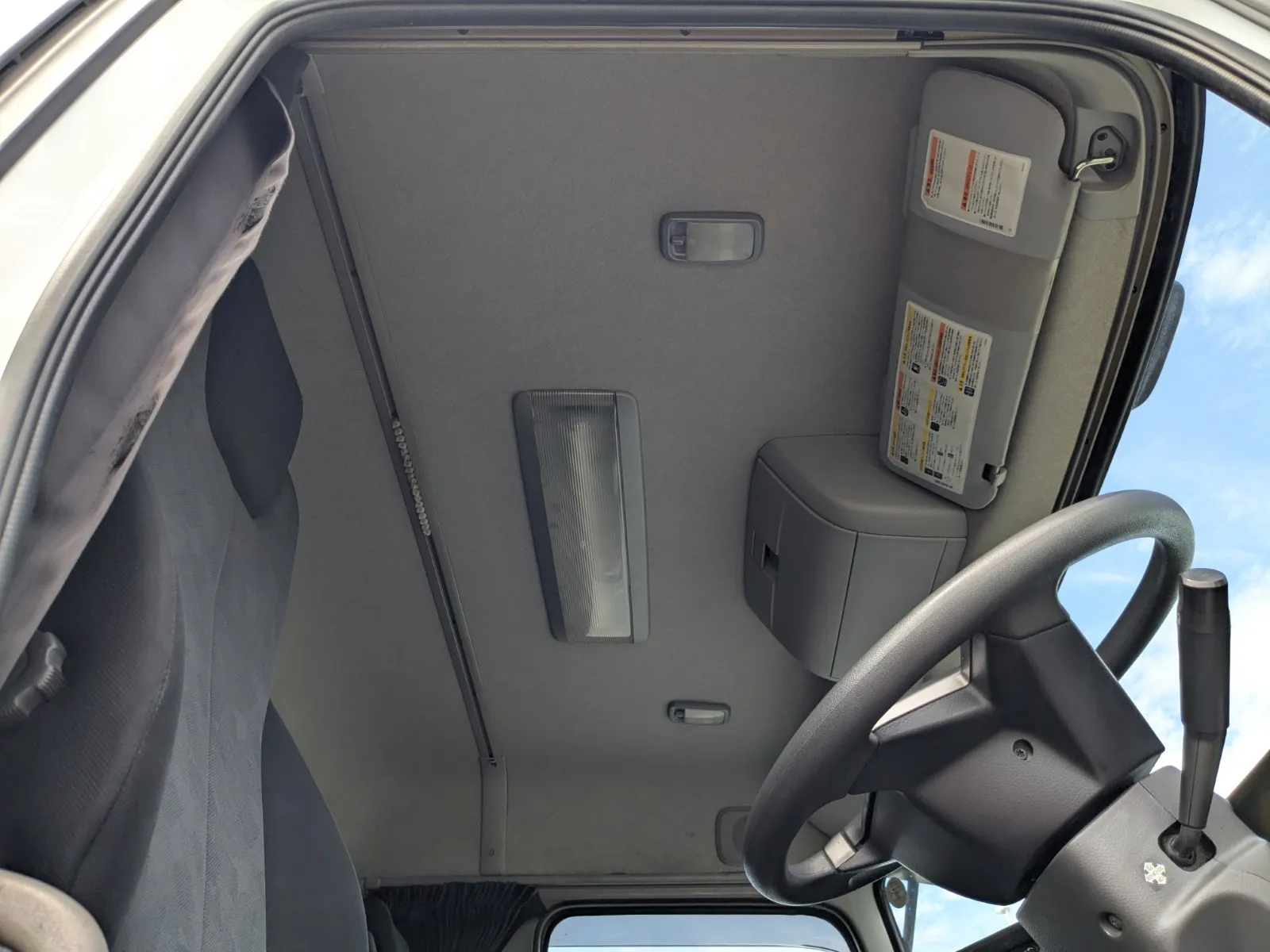 vehicle_image_202606191430269NzD1FXyr0.webp