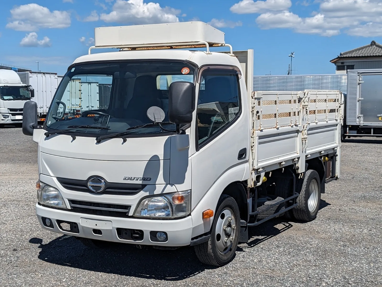 vehicle_image_20260730152426cmS3Bk5jrg.webp