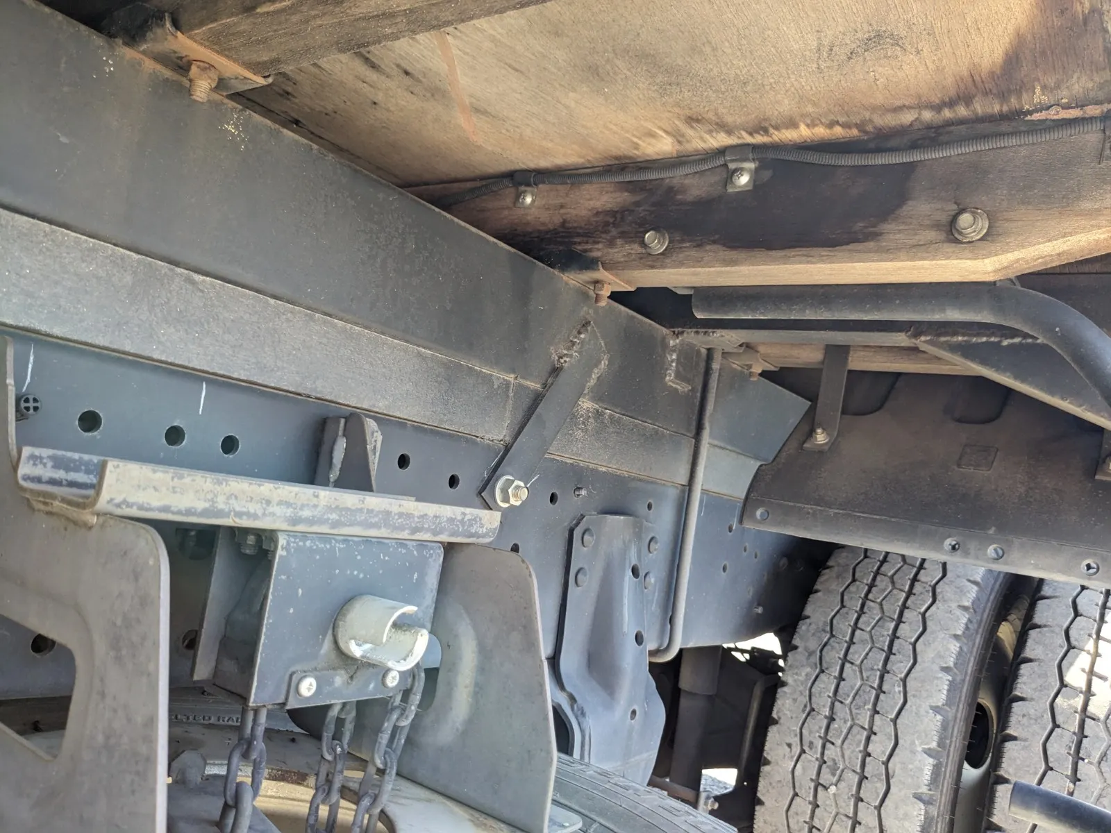 vehicle_image_20260730152434Yb9GqNvoo0.webp