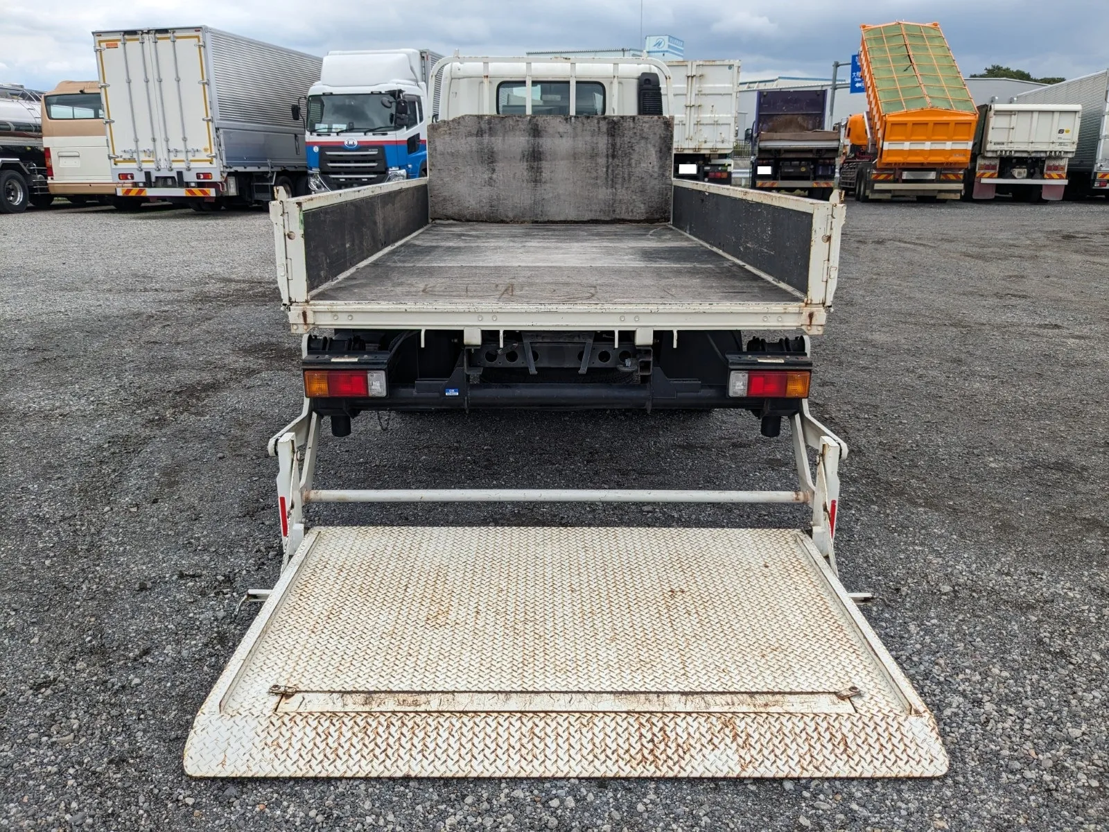vehicle_image_20260709101235vWhYjdUjG0.webp