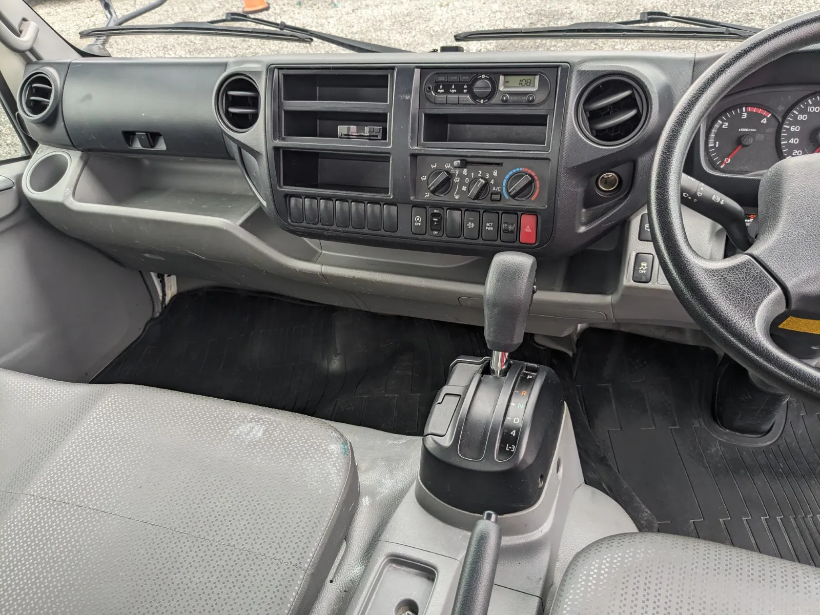 vehicle_image_20260709101244dRZrCixIWW.webp