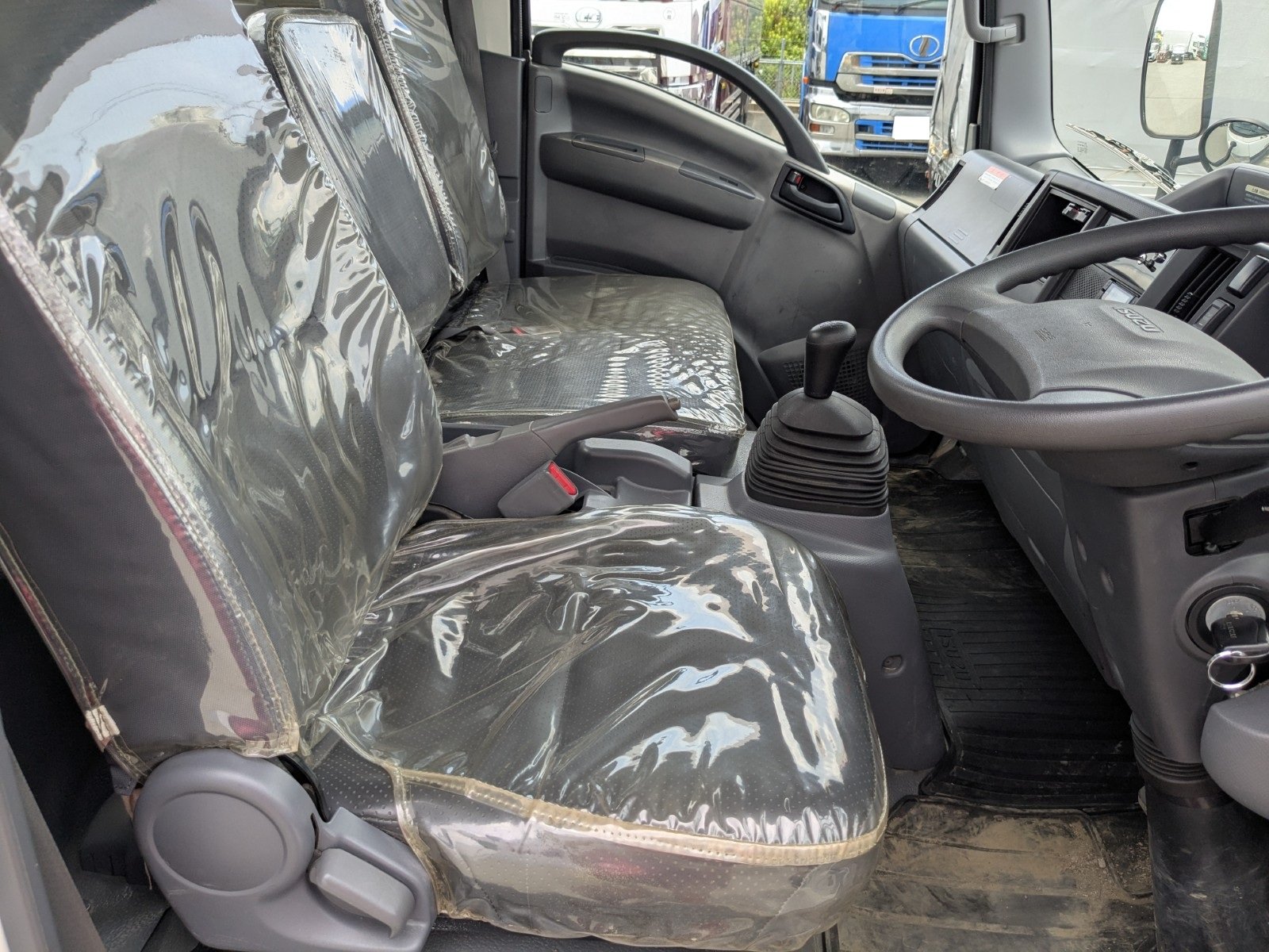 vehicle_image_20260612154210D3klAoMAp3.jpg