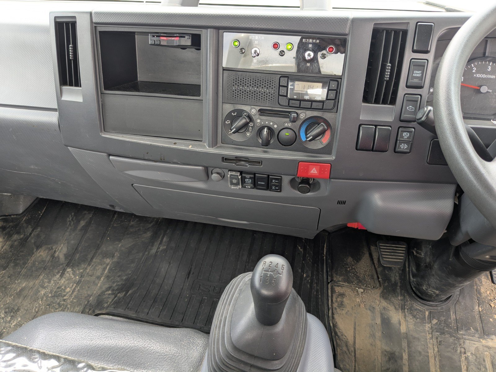 vehicle_image_20260612154210XcbW1oWLpu.jpg