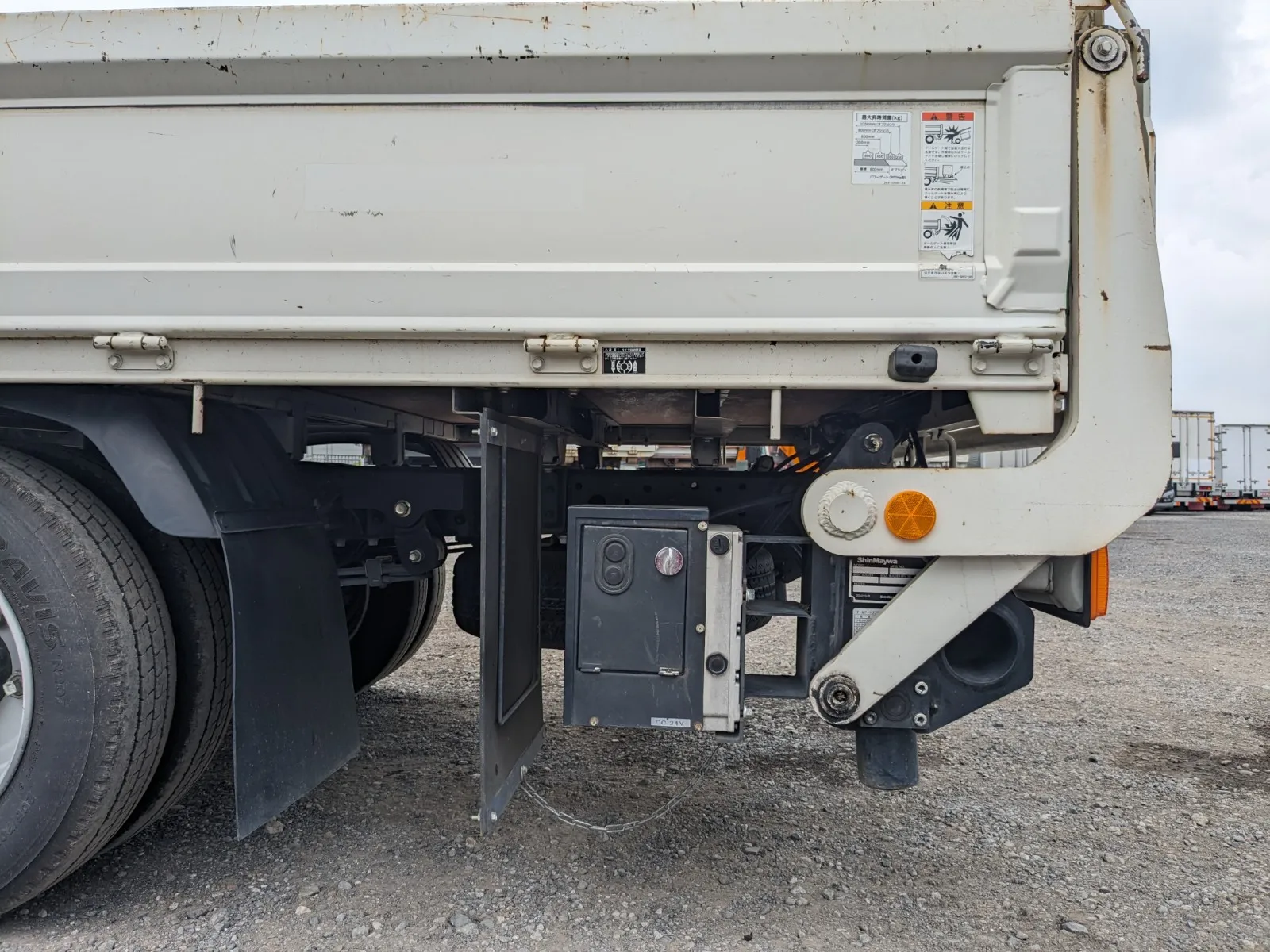 vehicle_image_20260701095459QjSzdMopuf.webp