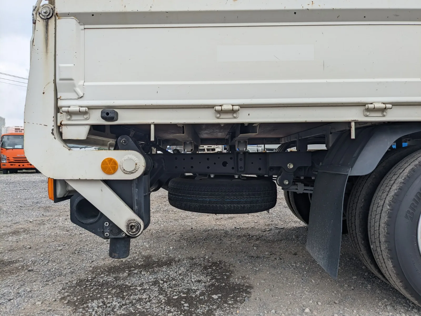 vehicle_image_20260701095502gKcsHnO9zJ.webp