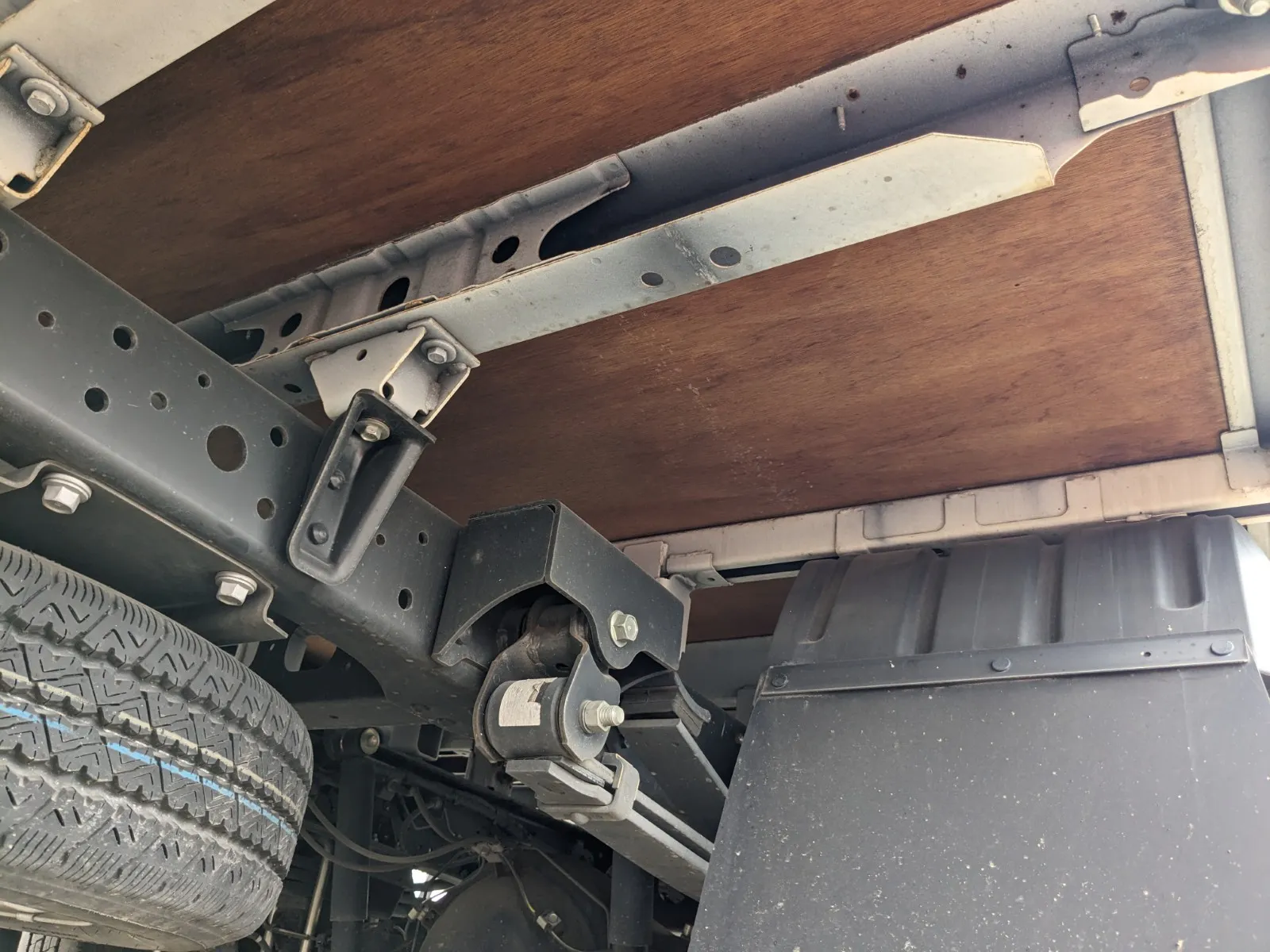 vehicle_image_20260701095504GBzs9pG6by.webp