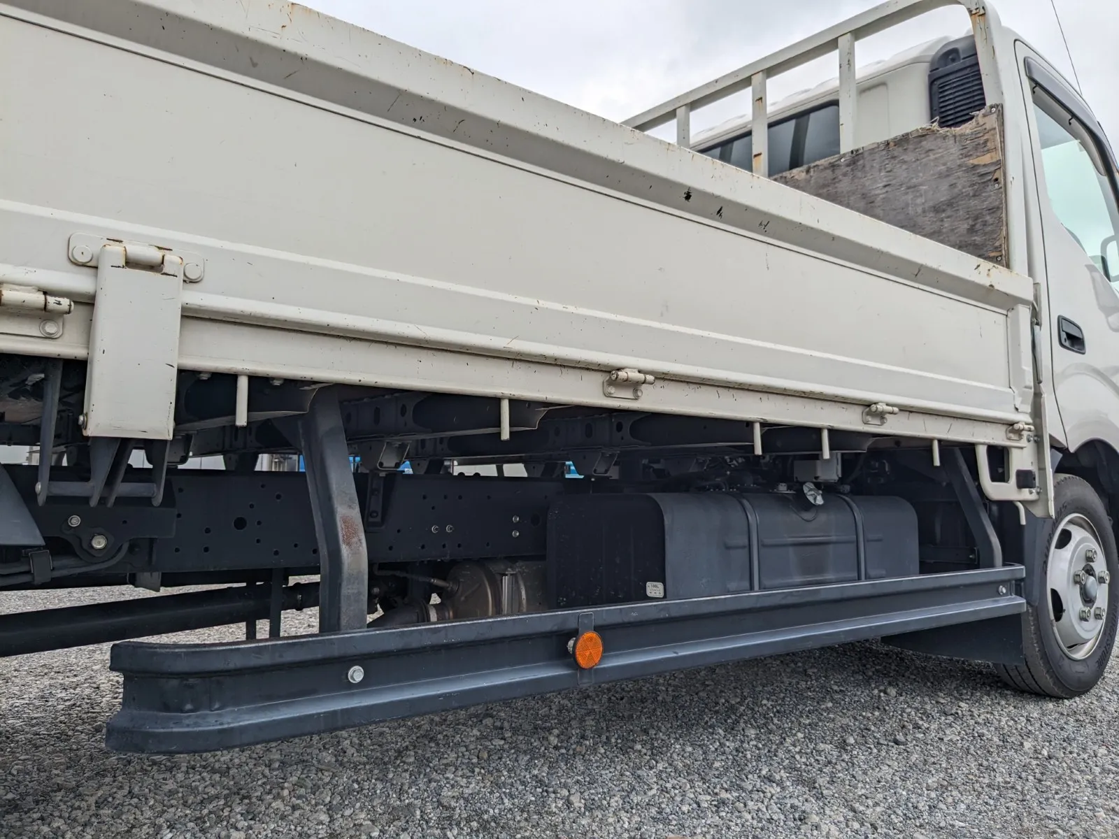 vehicle_image_20260701095505pVO7b3Ll7e.webp