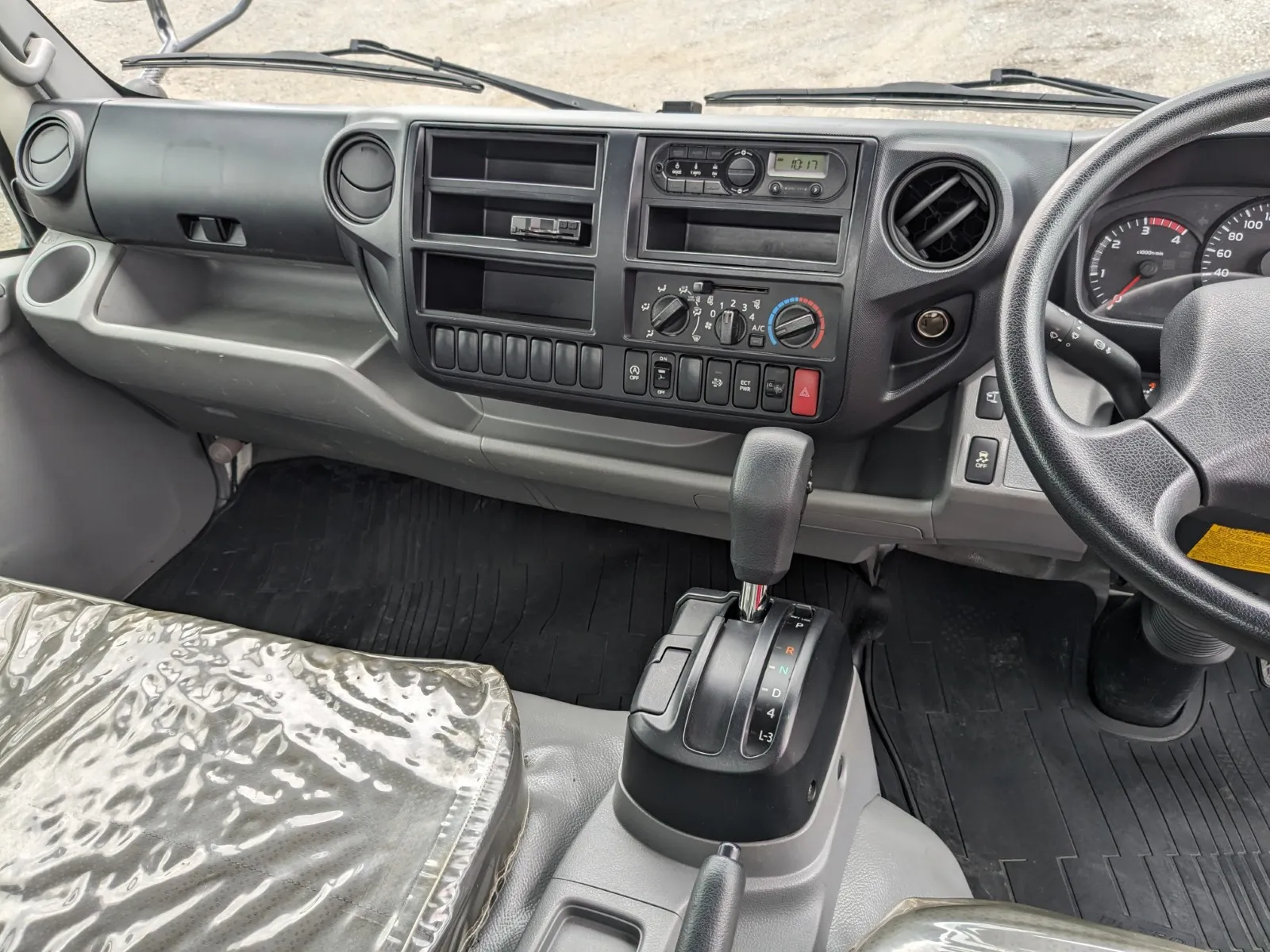 vehicle_image_20260701095506JP60TqbRKM.webp