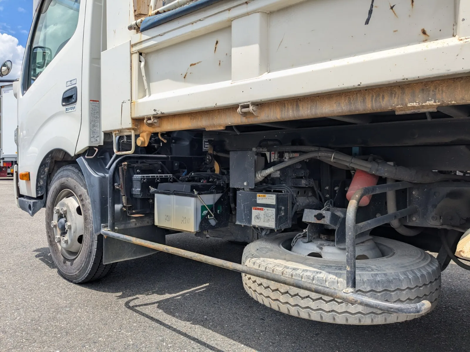 vehicle_image_20260619133749IehJI1q81D.webp