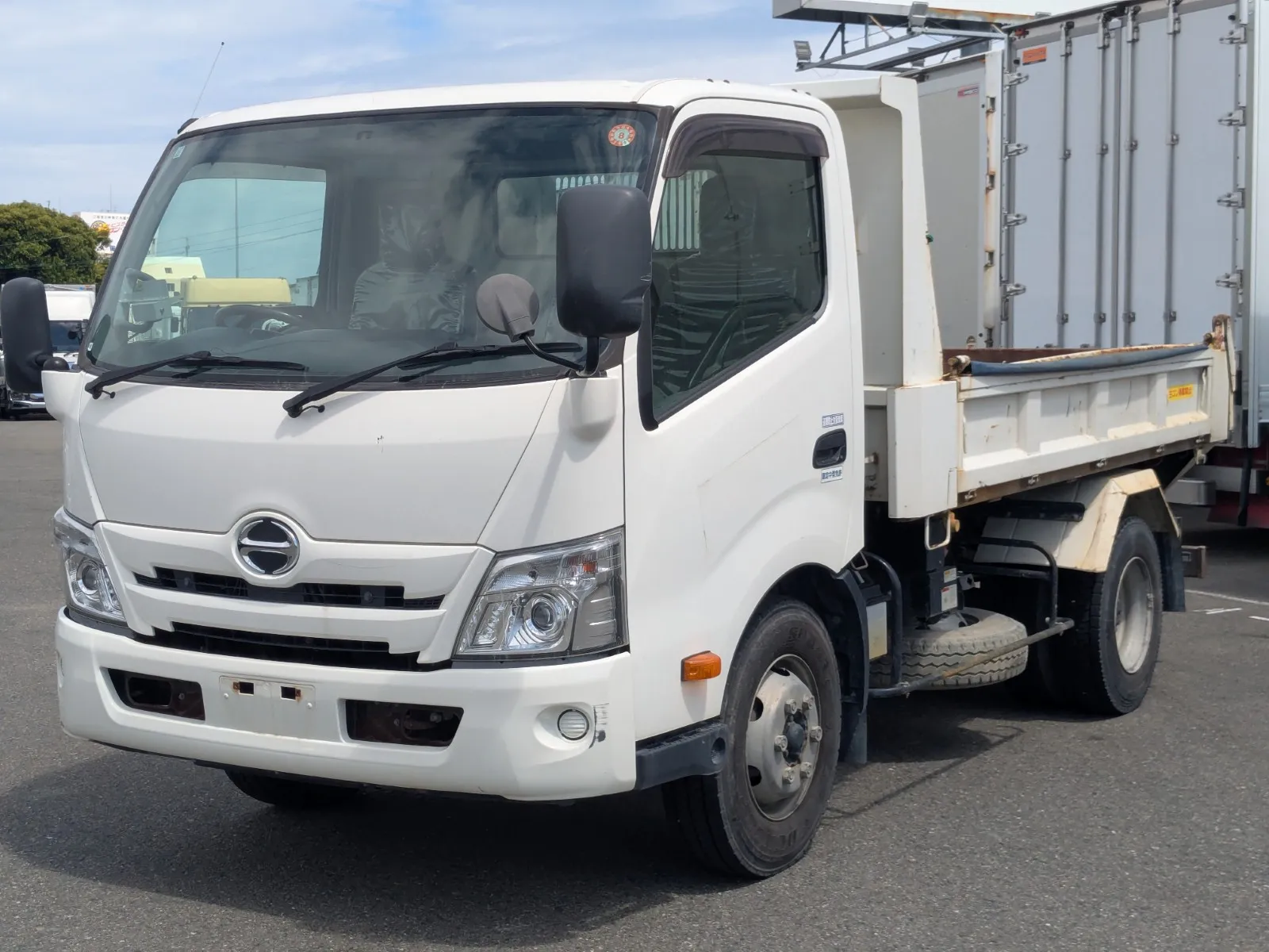 vehicle_image_20260619133749i7su3Iy8hM.webp