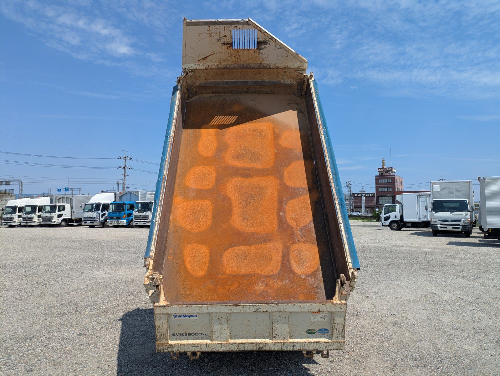 vehicle_image_202606121119311STmywTarp.jpg