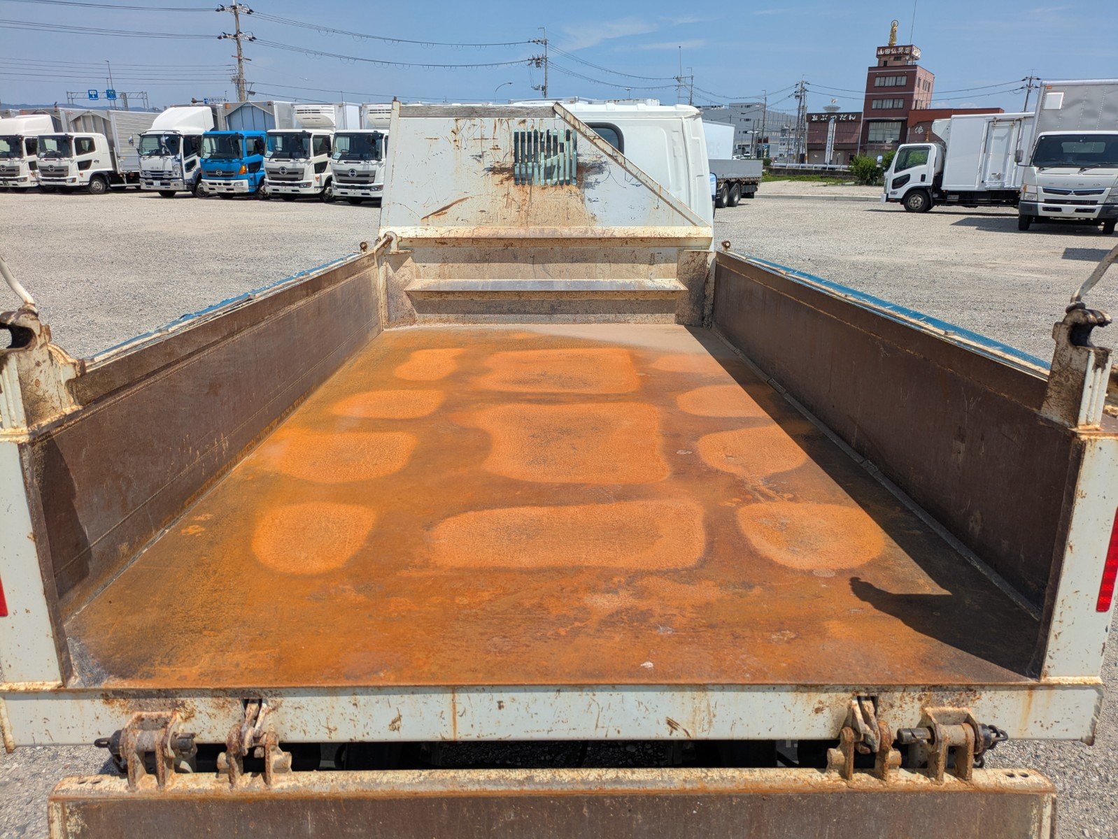 vehicle_image_20260612111931KybViirYhI.jpg