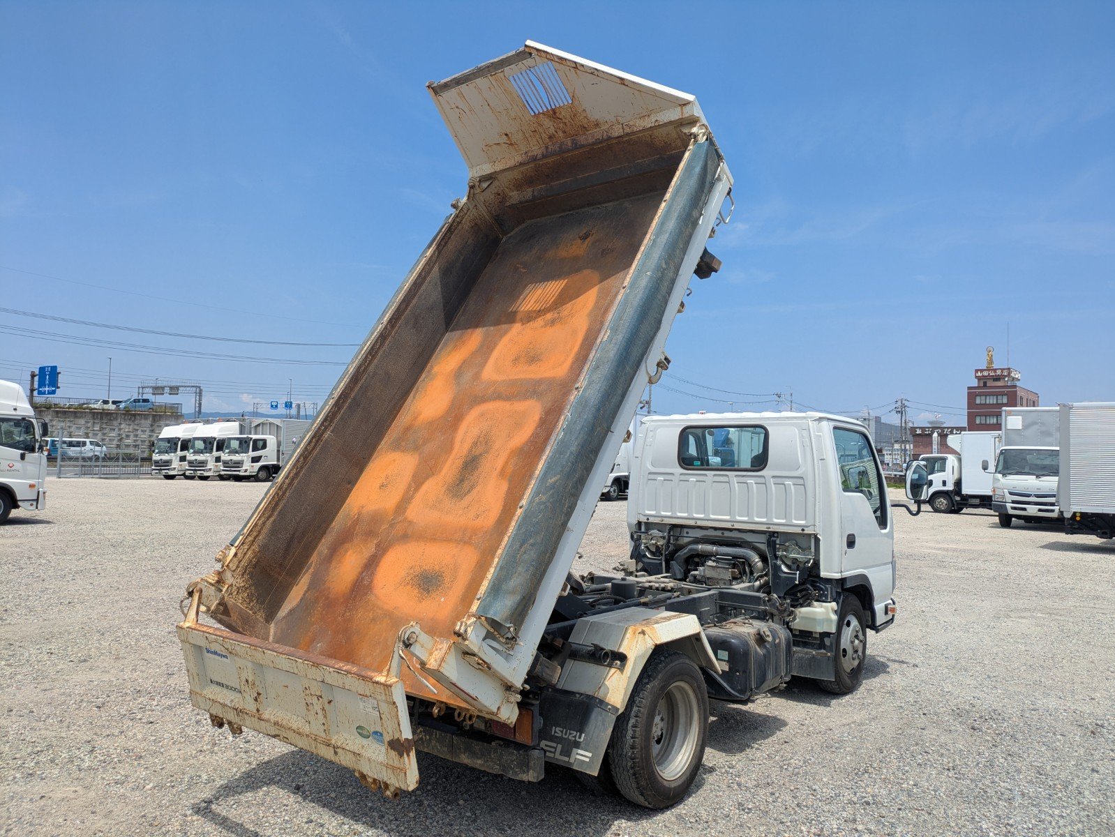 vehicle_image_20260612115323844bhi1eSk.jpg