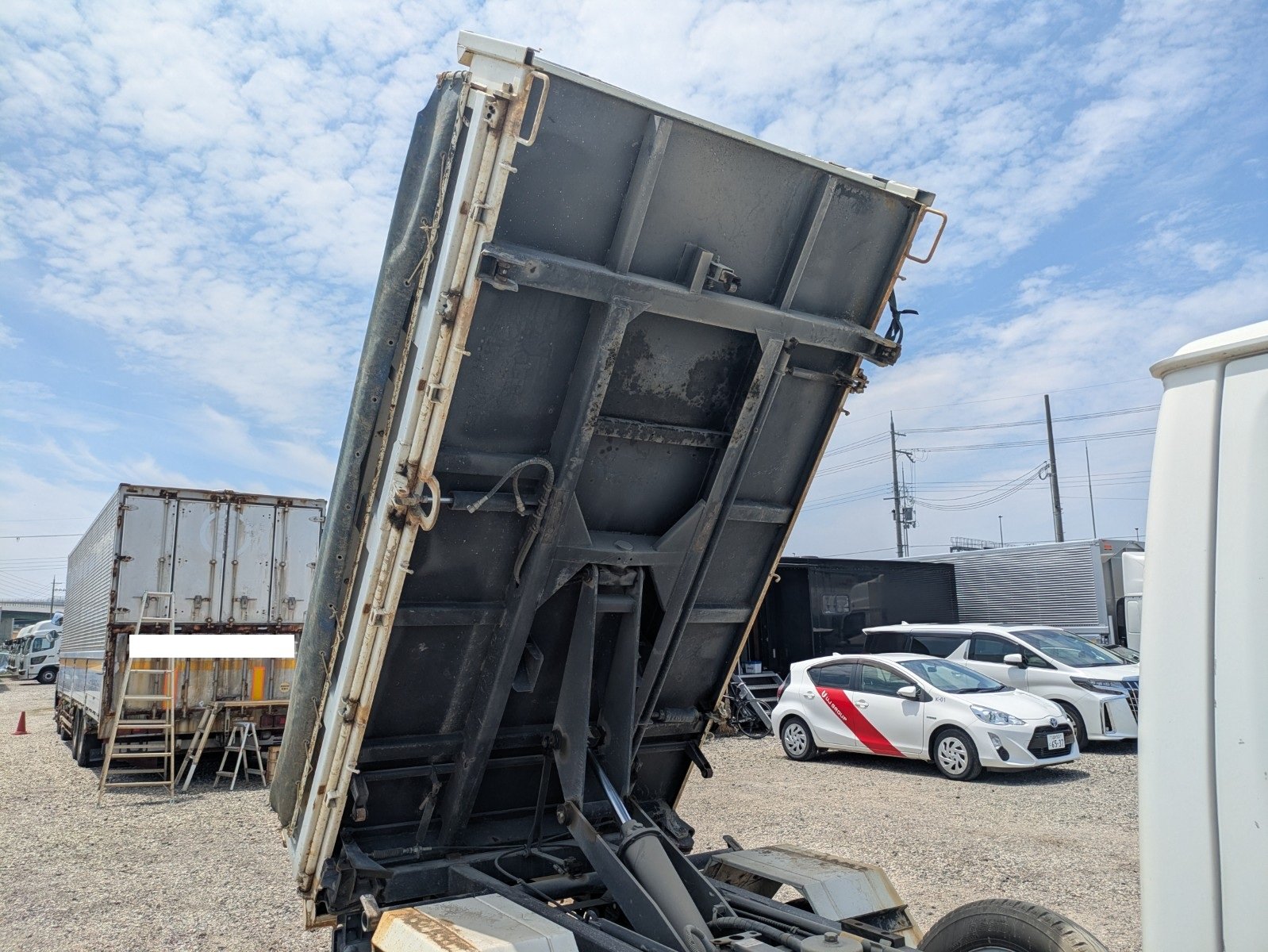 vehicle_image_20260612115323SH4XZ9Enp1.jpg