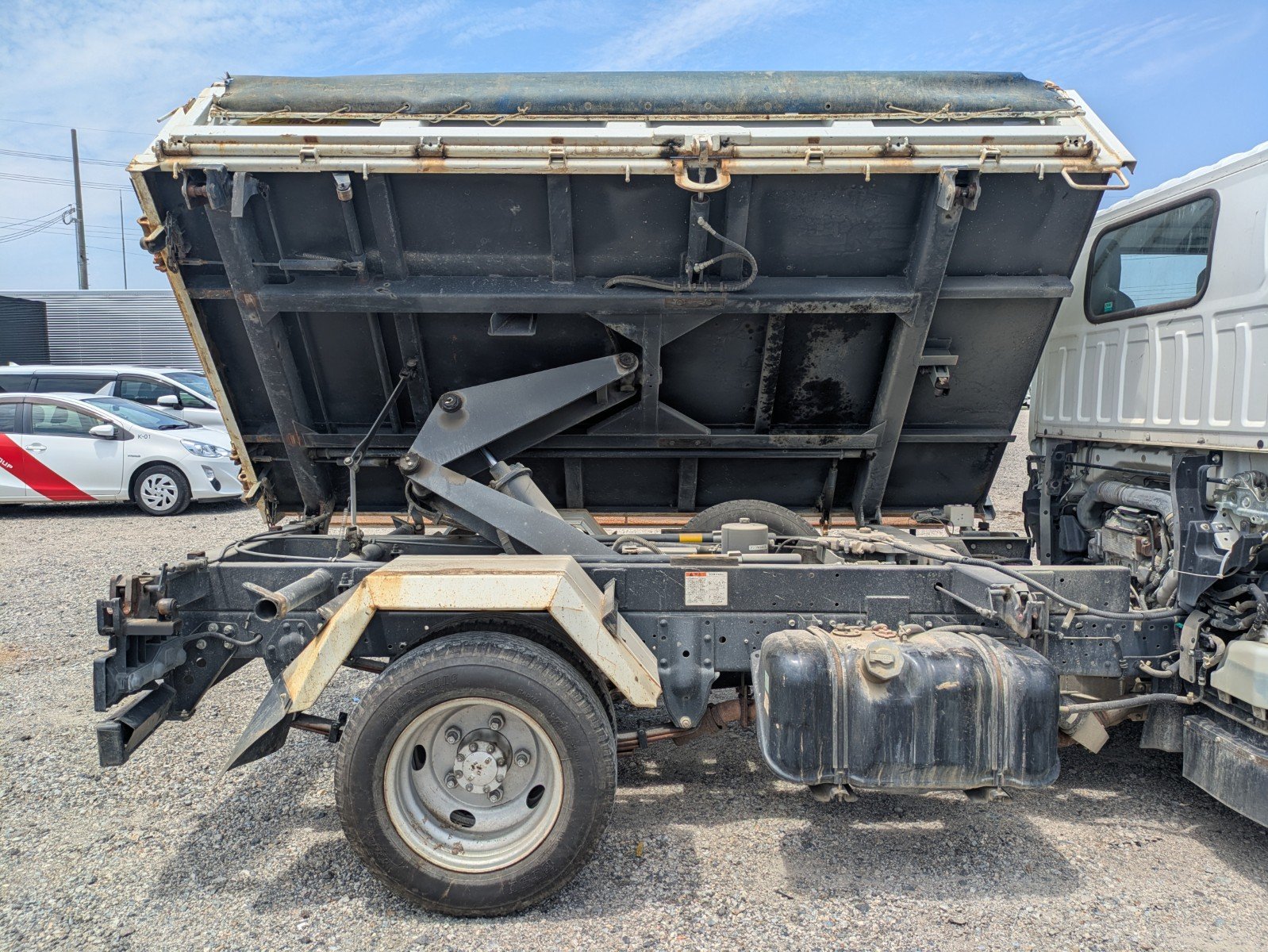 vehicle_image_20260612115323fukA4IMqxF.jpg