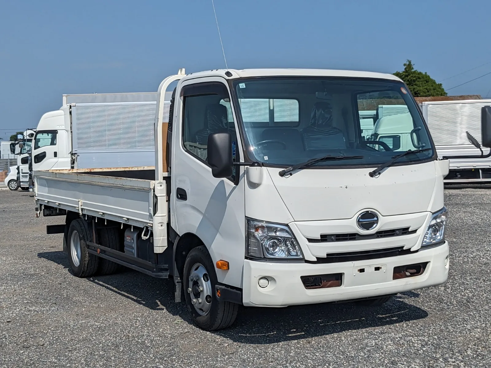 vehicle_image_20260724094433NJJ3LGxXjV.webp