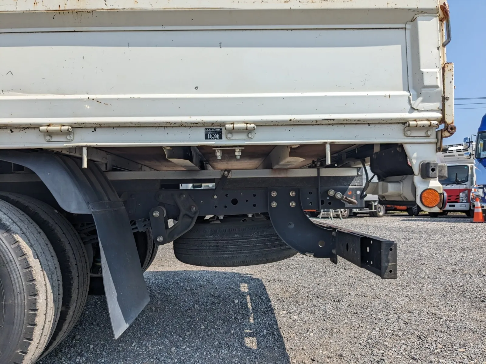vehicle_image_202607240944399NqRs3qpzM.webp