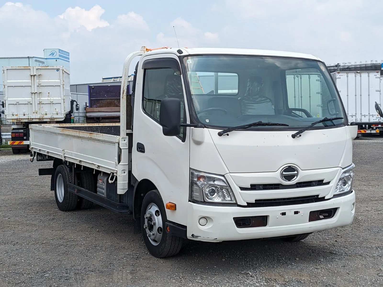 vehicle_image_20260724101912xJj7UUQeJn.webp