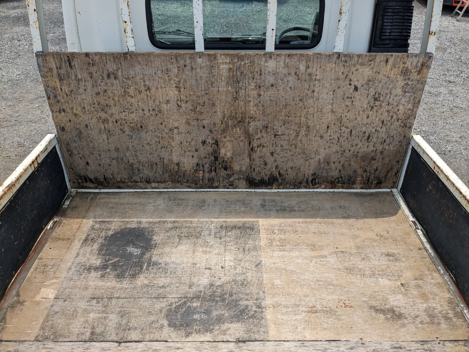 vehicle_image_202607241019163y5CjUrLn3.webp