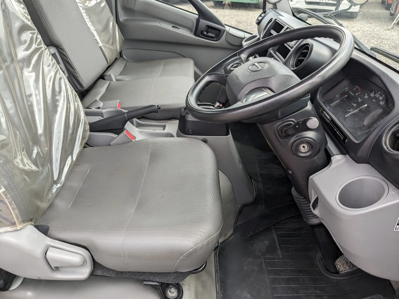 vehicle_image_20260723102744H75fnkggkR.webp