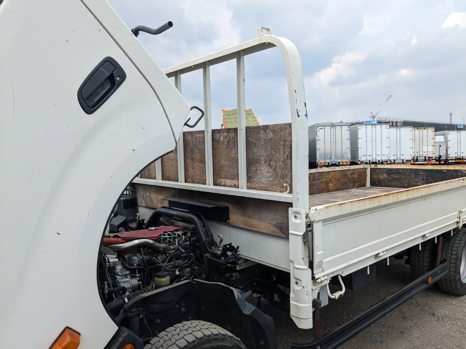 vehicle_image_20260723102746bOtDzd9fRJ.webp