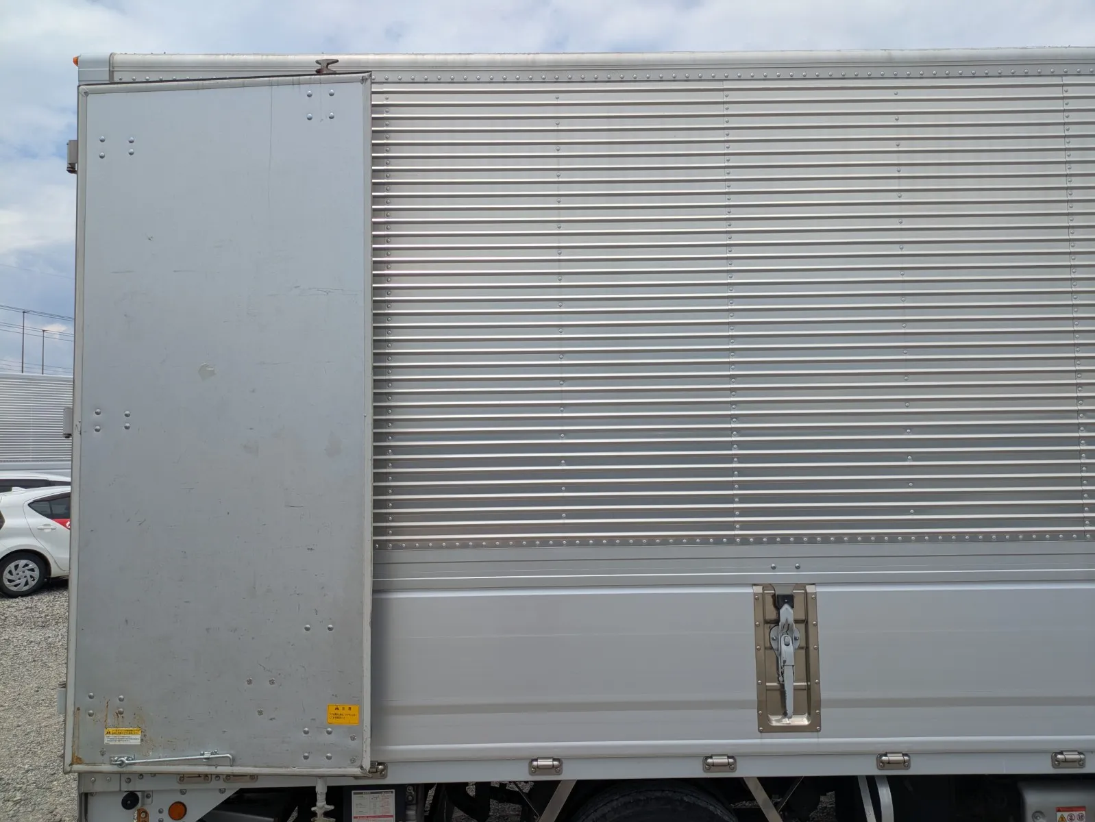 vehicle_image_20260616154602vNJNbO6AB9.webp